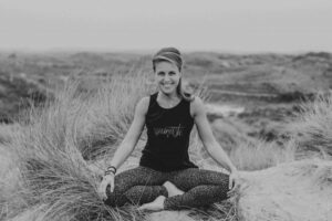 melanie Happy with yoga