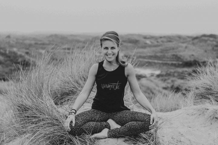 melanie Happy with yoga